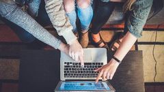 Image de Couverture article Jeune couple et petit budget : comment obtenir un bien abordable à deux ?